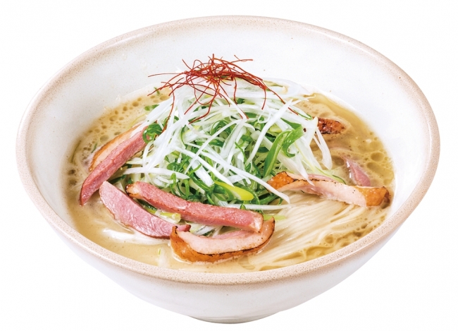 『合鴨醤油らーめん』740円(税込799円)